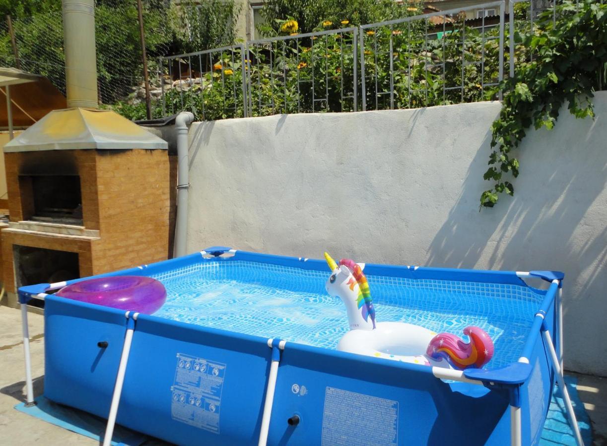 Like Home Guesthouse & Tours Erywań Zewnętrze zdjęcie