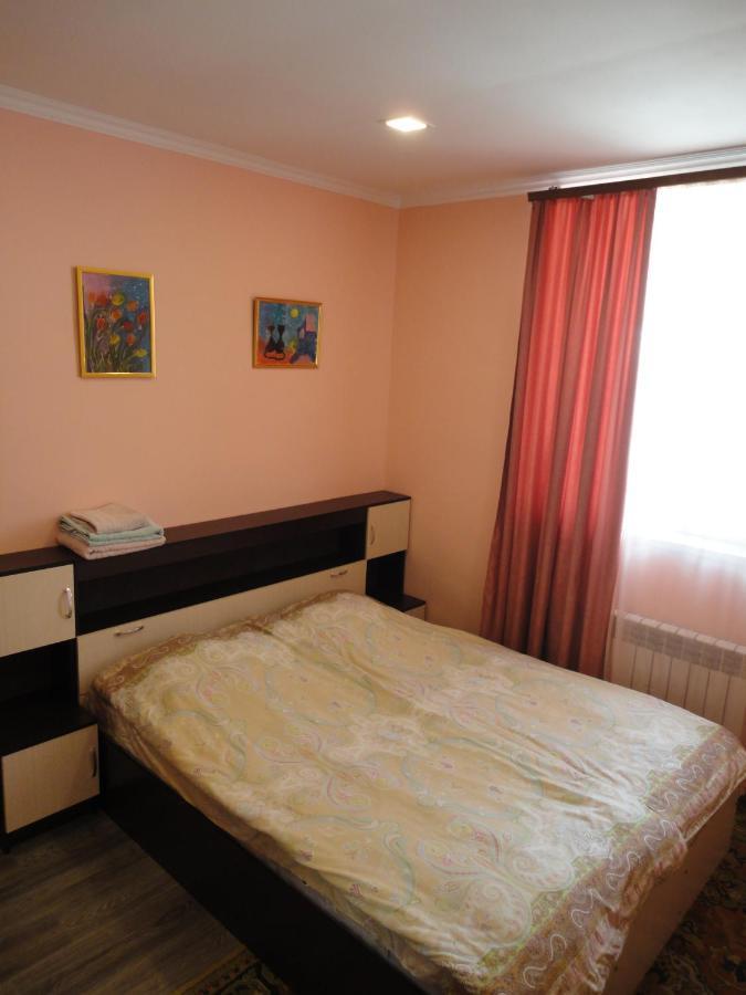 Like Home Guesthouse & Tours Erywań Zewnętrze zdjęcie