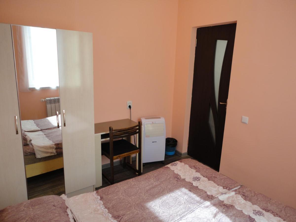 Like Home Guesthouse & Tours Erywań Zewnętrze zdjęcie